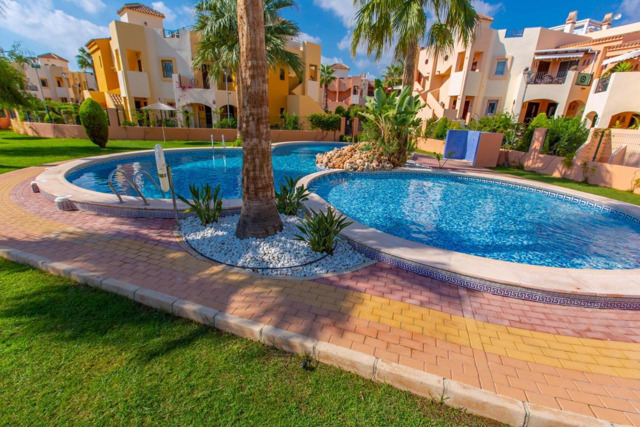 Апартаменты Punta Prima Casa Торевьиа Экстерьер фото